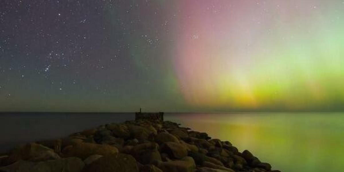 Pooja's Festive Weekend Forecast – December 20, 2025